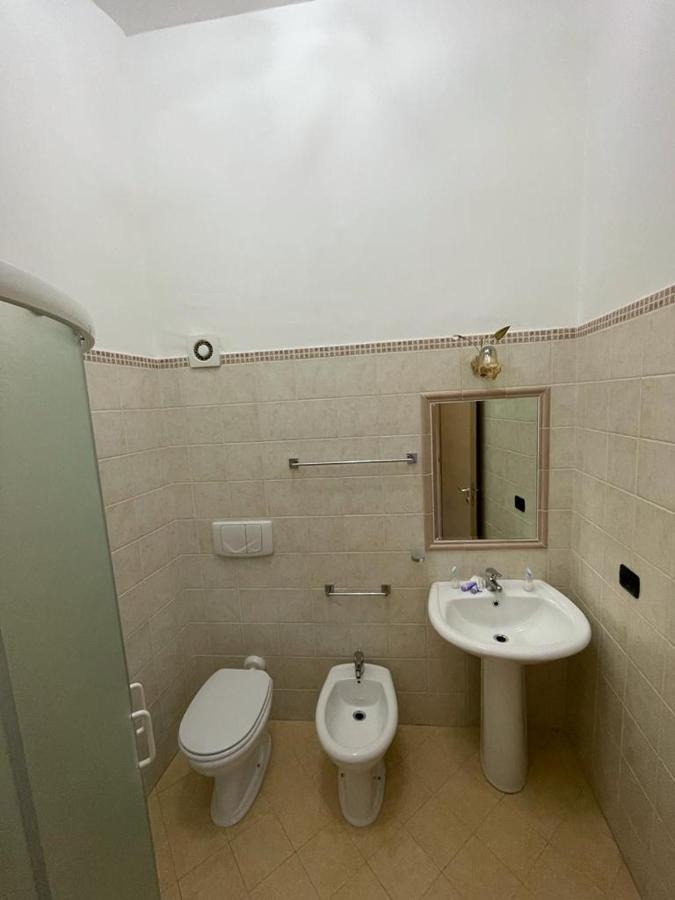 Oz House Bed & Breakfast สกาเลอา ภายนอก รูปภาพ