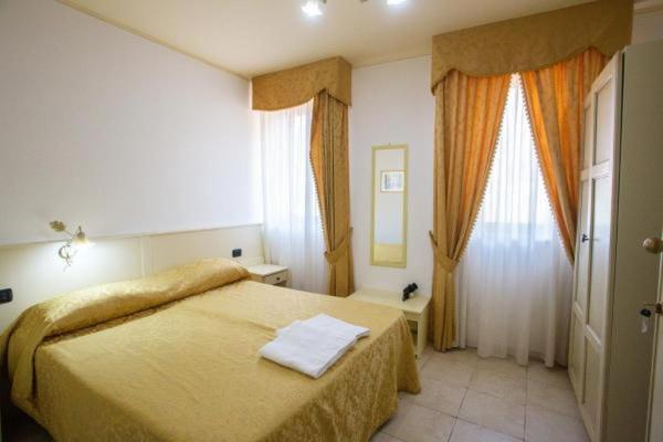 Oz House Bed & Breakfast สกาเลอา ภายนอก รูปภาพ